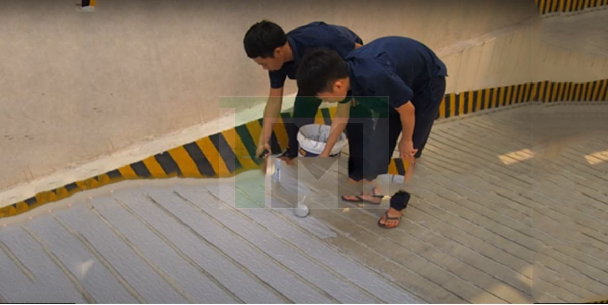 Sơn Epoxy chống trượt nền dốc hầm